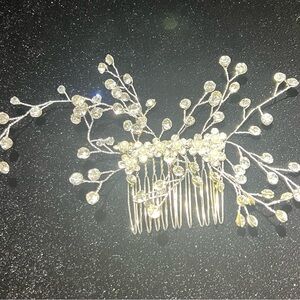 Elegant Silver Hair Comb with Crystal Accents